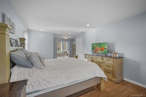 $995,000 | 1466 Pine Brook Court, Yorktown Heights, NY 10598