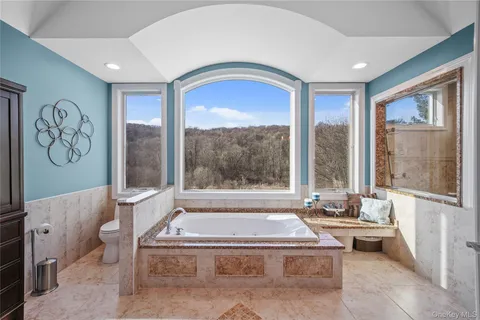 $995,000 | 1466 Pine Brook Court, Yorktown Heights, NY 10598