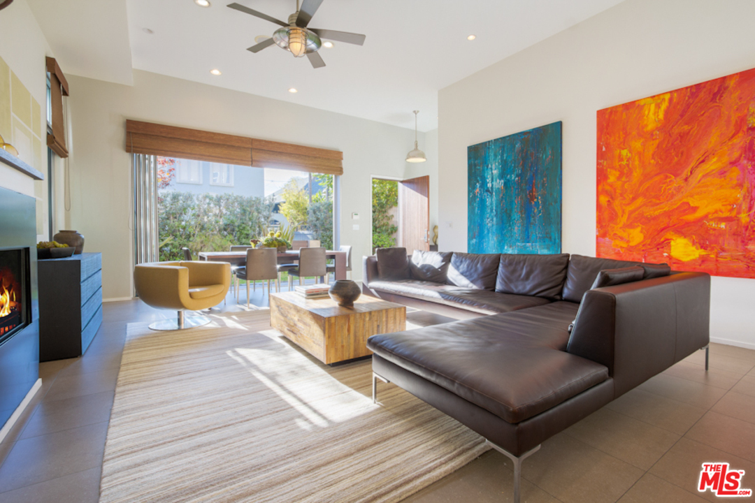 127 Breeze Avenue Venice, CA 90291 - Photo 2 of 23