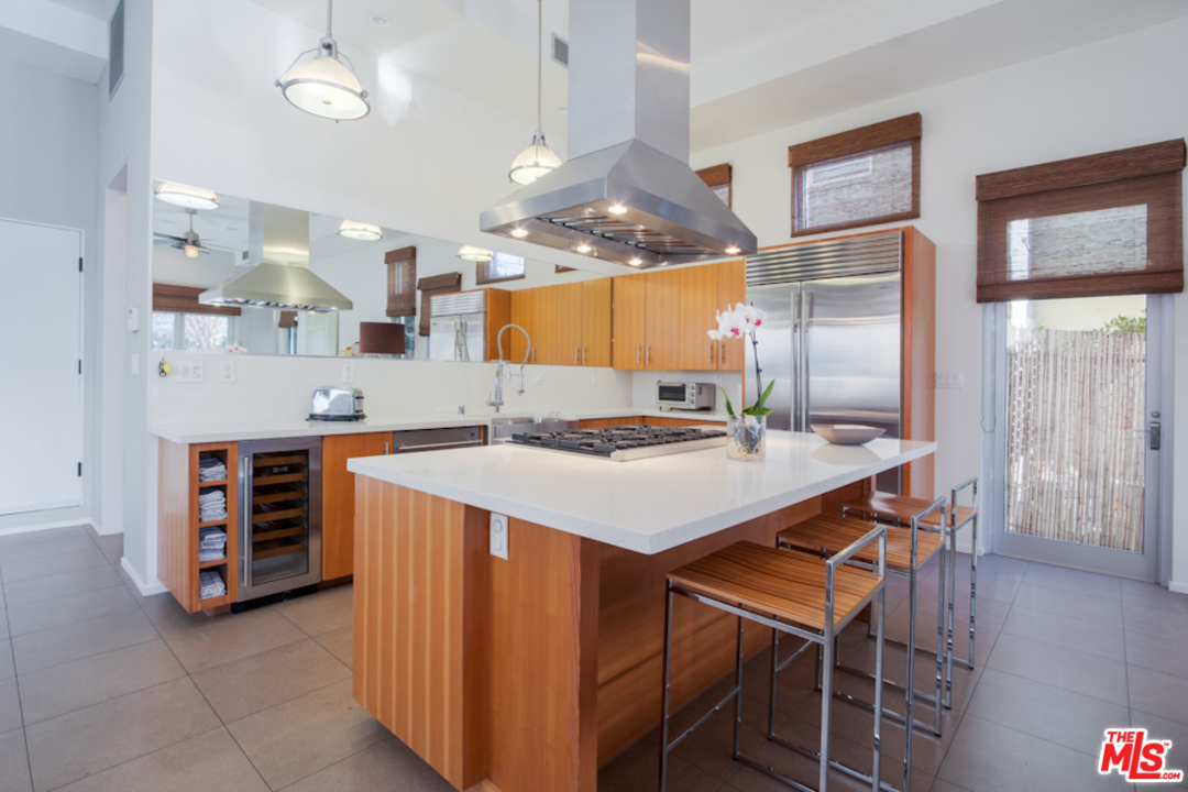 127 Breeze Avenue Venice, CA 90291 - Photo 12 of 23