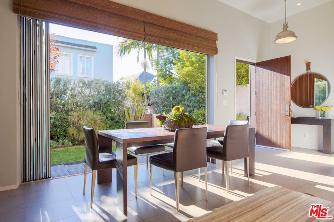 127 Breeze Avenue Venice, CA 90291 - Photo 5 of 23