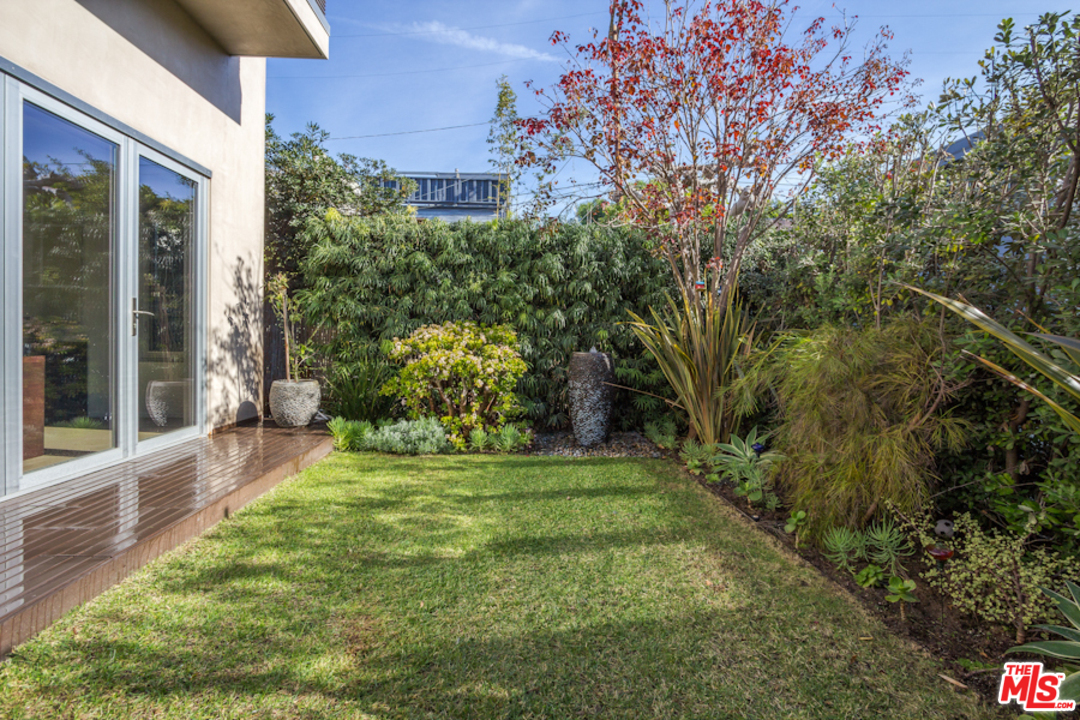 127 Breeze Avenue Venice, CA 90291 - Photo 6 of 23