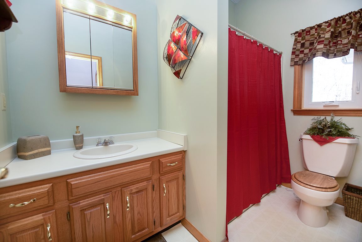 565 Candia Road Chester, NH 03036 - Photo 20 of 37