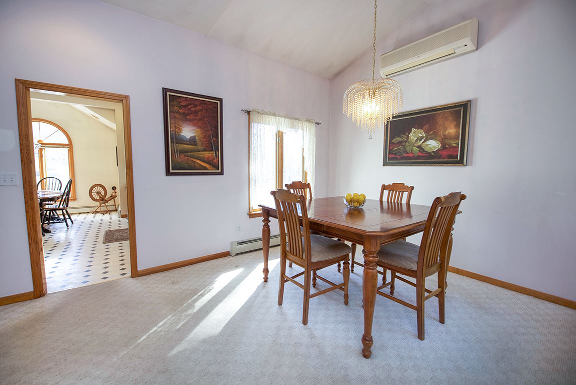 565 Candia Road Chester, NH 03036 - Photo 7 of 37