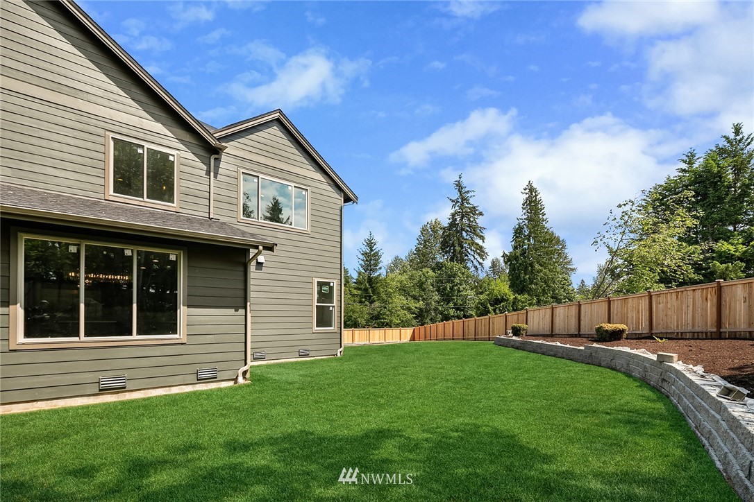 22359 Peter Grubb Road Southeast Renton, WA 98058 - Photo 21 of 23 Gallery Image 21