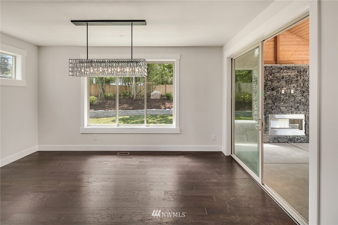 22359 Peter Grubb Road Southeast Renton, WA 98058 - Photo 8 of 23 Gallery Image 8
