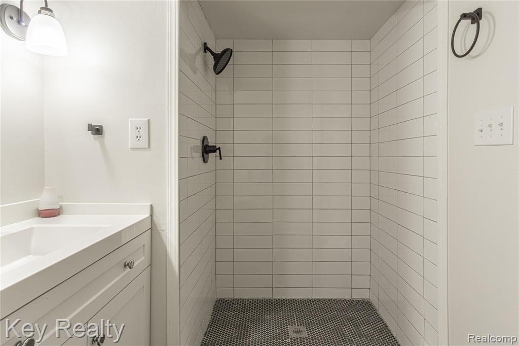 503 Woodside Road Royal Oak, MI 48073 - Photo 65 of 73