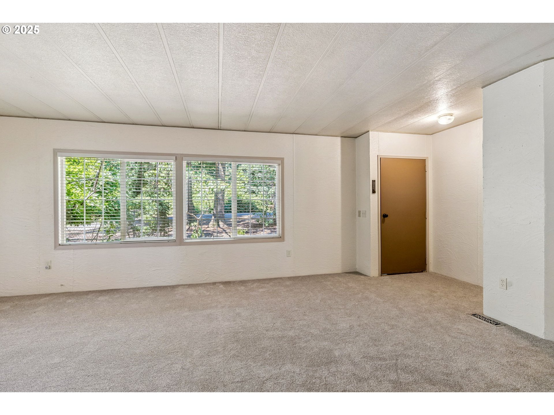 1090 Briggs Road Stevenson, WA 98648 - Photo 5 of 43