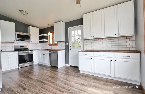 $595,000 | 28903 West South Drive, Lakemoor, IL 60051