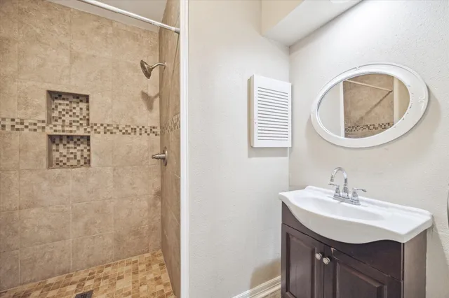 $254,900 | 12007 Fairpoint Drive, Houston, TX 77099