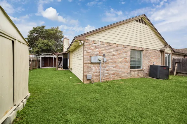 $254,900 | 12007 Fairpoint Drive, Houston, TX 77099