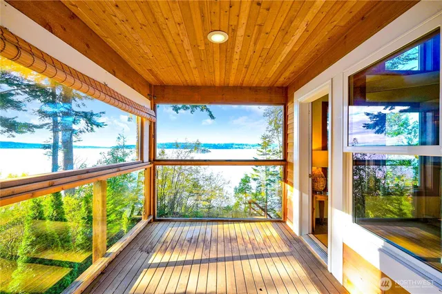 $475,000 | 17980 Cobahud Road, La Conner, WA 98257