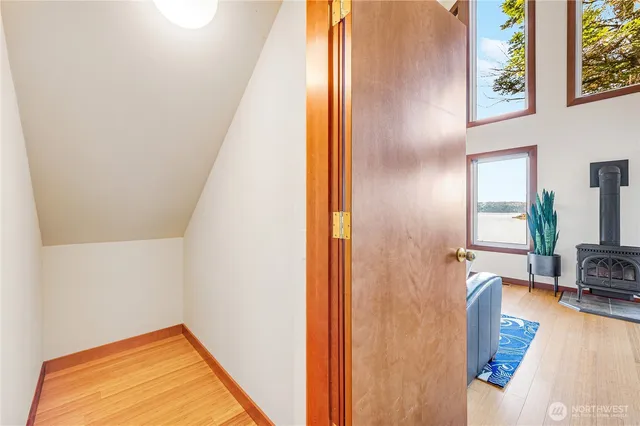 $475,000 | 17980 Cobahud Road, La Conner, WA 98257