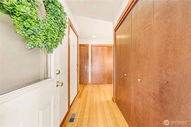 $475,000 | 17980 Cobahud Road, La Conner, WA 98257