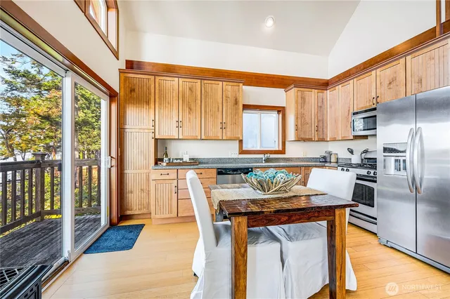 $475,000 | 17980 Cobahud Road, La Conner, WA 98257