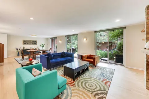 $1,700,000 | 1203 East 50th Street, Chicago, IL 60615