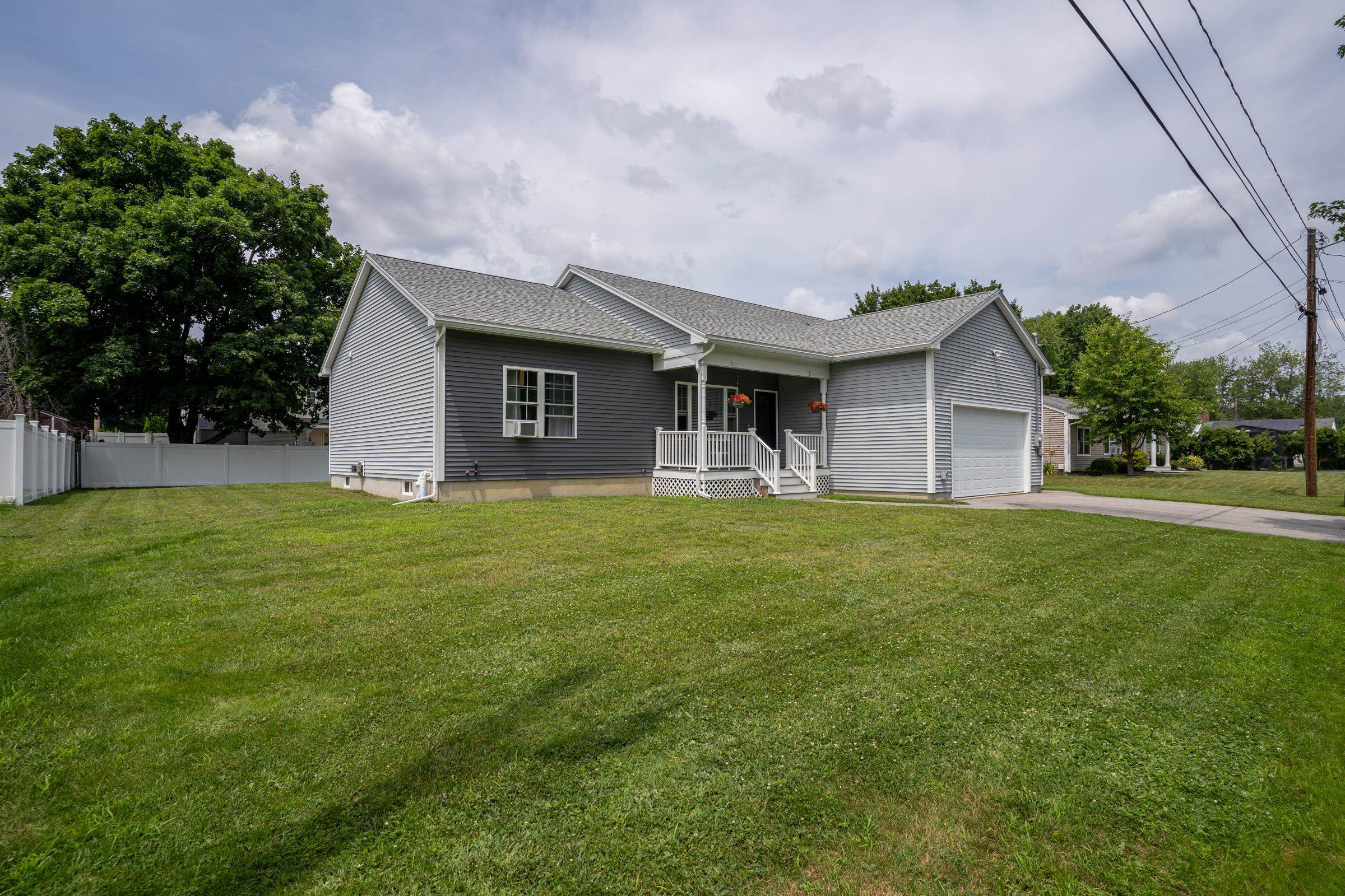5 Nola Avenue Rochester, NH 03867 - Photo 1 of 32