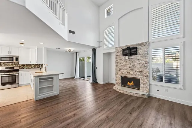 $775,000 | 4610 Los Alamos Way, Unit C, Oceanside, CA 92057