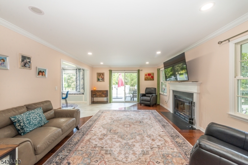 13 Briarwood Road Long Valley, NJ 07853 - Photo 9 of 30