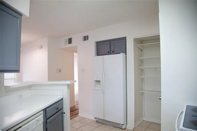$125,000 | 2450 Wickersham Lane, Unit 904, Austin, TX 78741