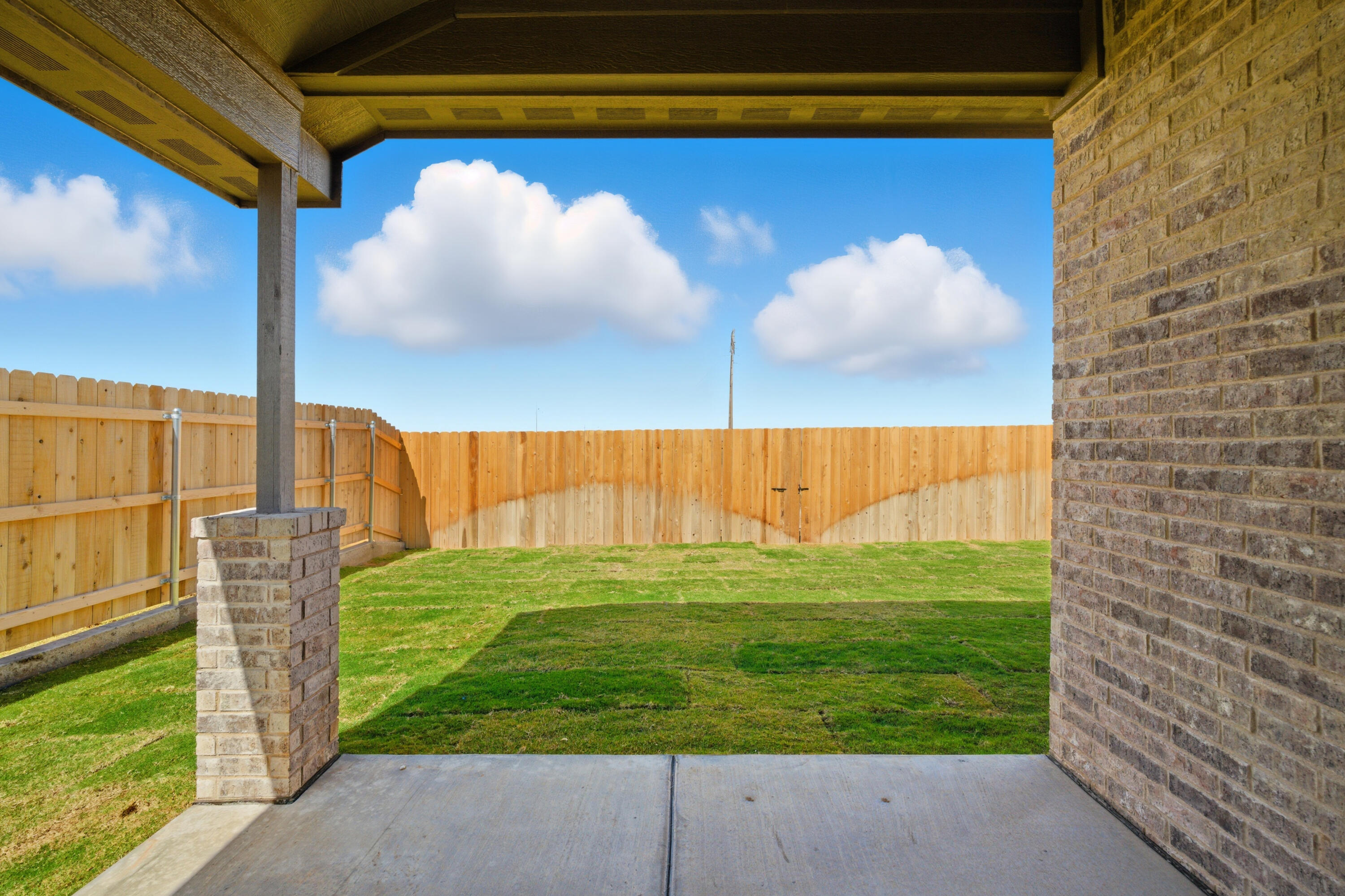 616 East 13th Street Wolfforth, TX 79382 - Photo 32 of 34 a view of a back yard