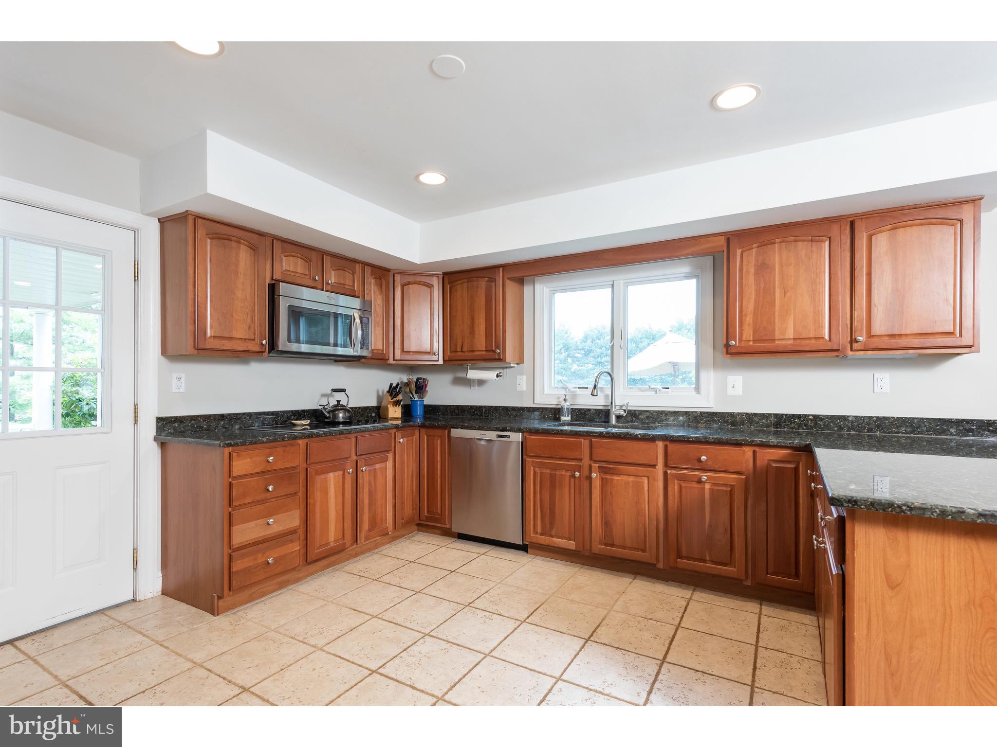 2174 Pikeland Road Malvern, PA 19355 - Photo 19 of 53 Eat-in Kitchen