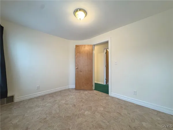 $1,250 | 843 Davidson Street, Unit 2F, Watertown, NY 13601