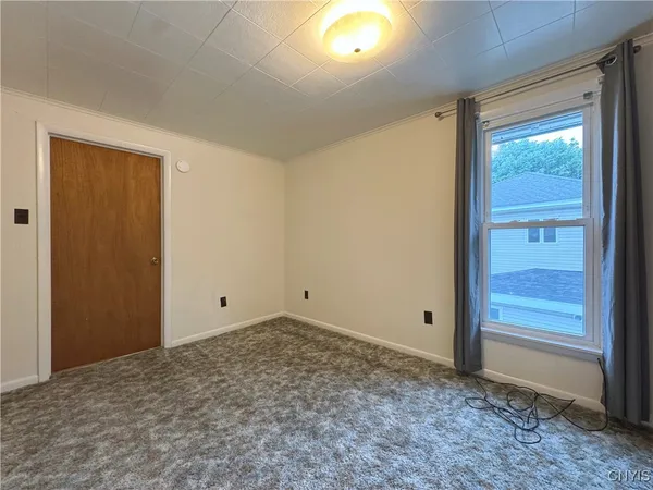 $1,250 | 843 Davidson Street, Unit 2F, Watertown, NY 13601
