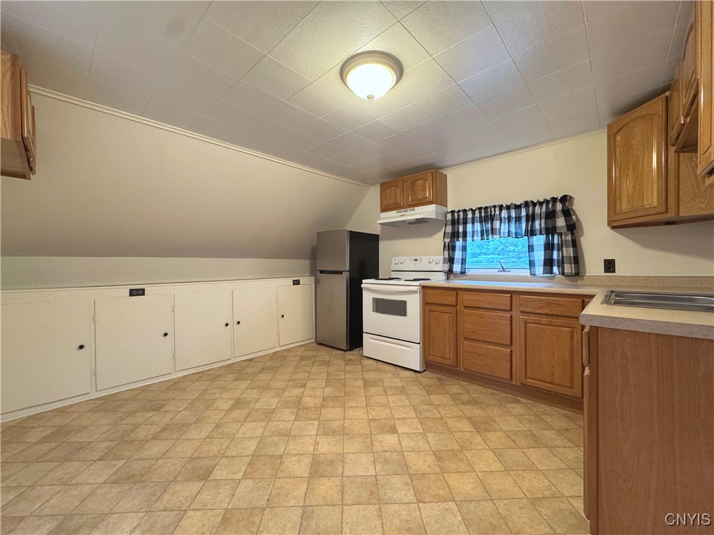 843 Davidson Street, Unit 2F Watertown, NY 13601 - Photo 7 of 22