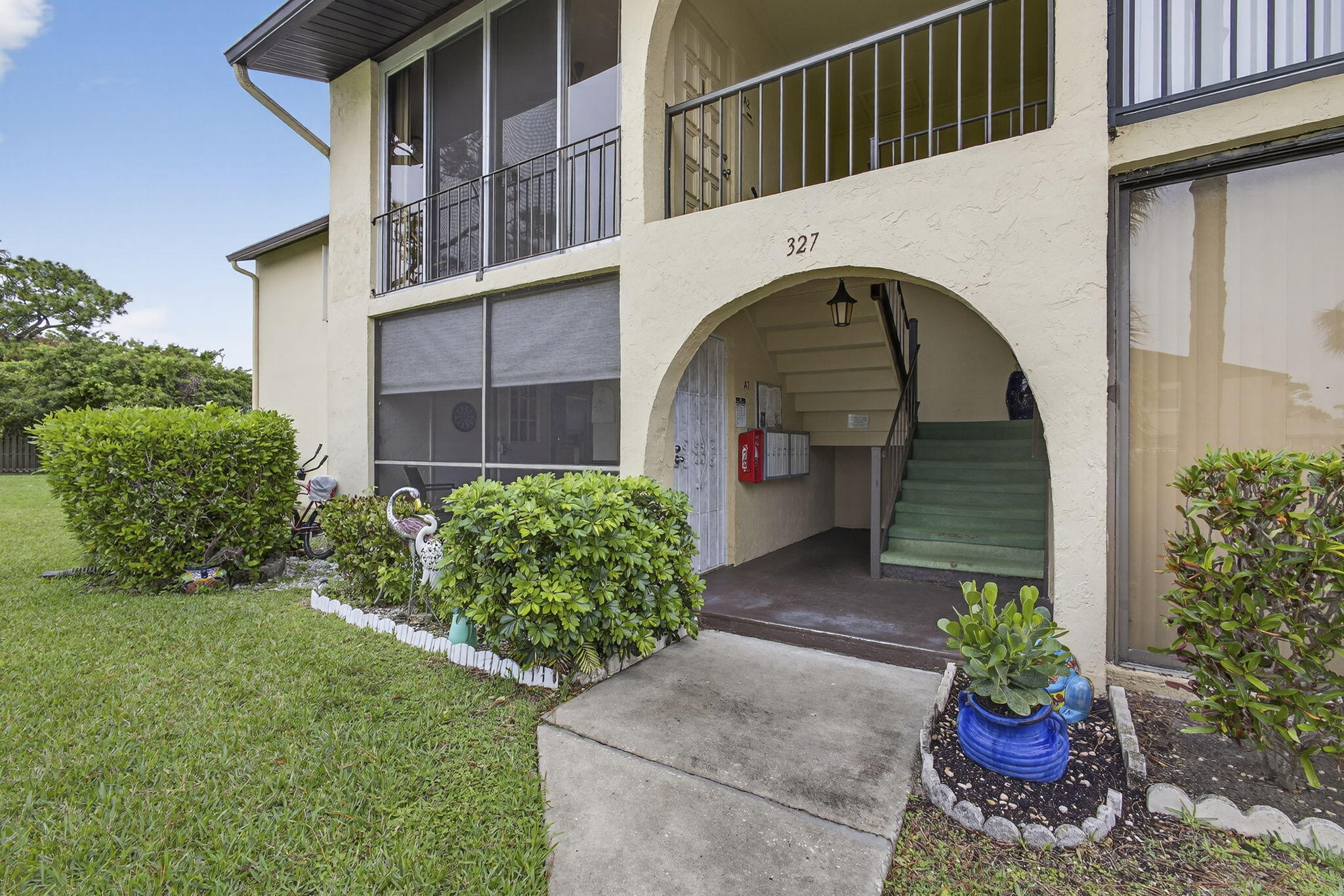 327 Pine Ridge Circle, Unit A1 Greenacres, FL 33463 - Photo 9 of 48 9-web-or-mls-BS1A2957