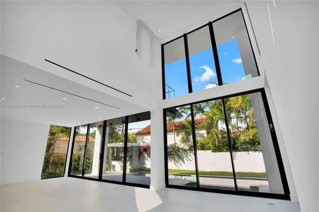 $6,500,000 | 5630 Pine Tree Drive, Miami Beach, FL 33140