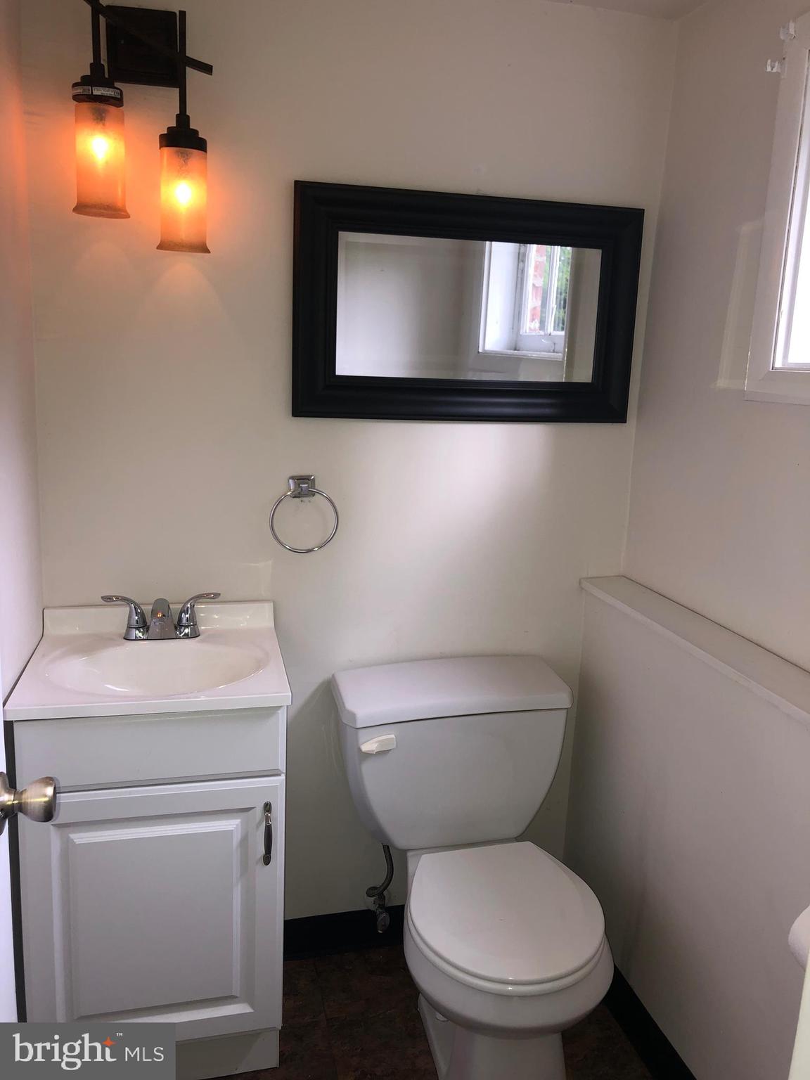 652 Cheyney Road Springfield, PA 19064 - Photo 14 of 16 Half bath in lower level