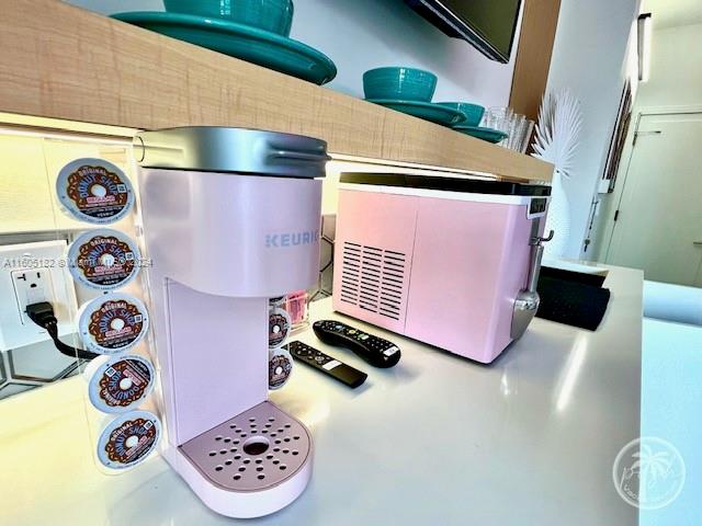 255 West 24th Street, Unit 308 Miami Beach, FL 33140 - Photo 21 of 31 a view of washer and dryer