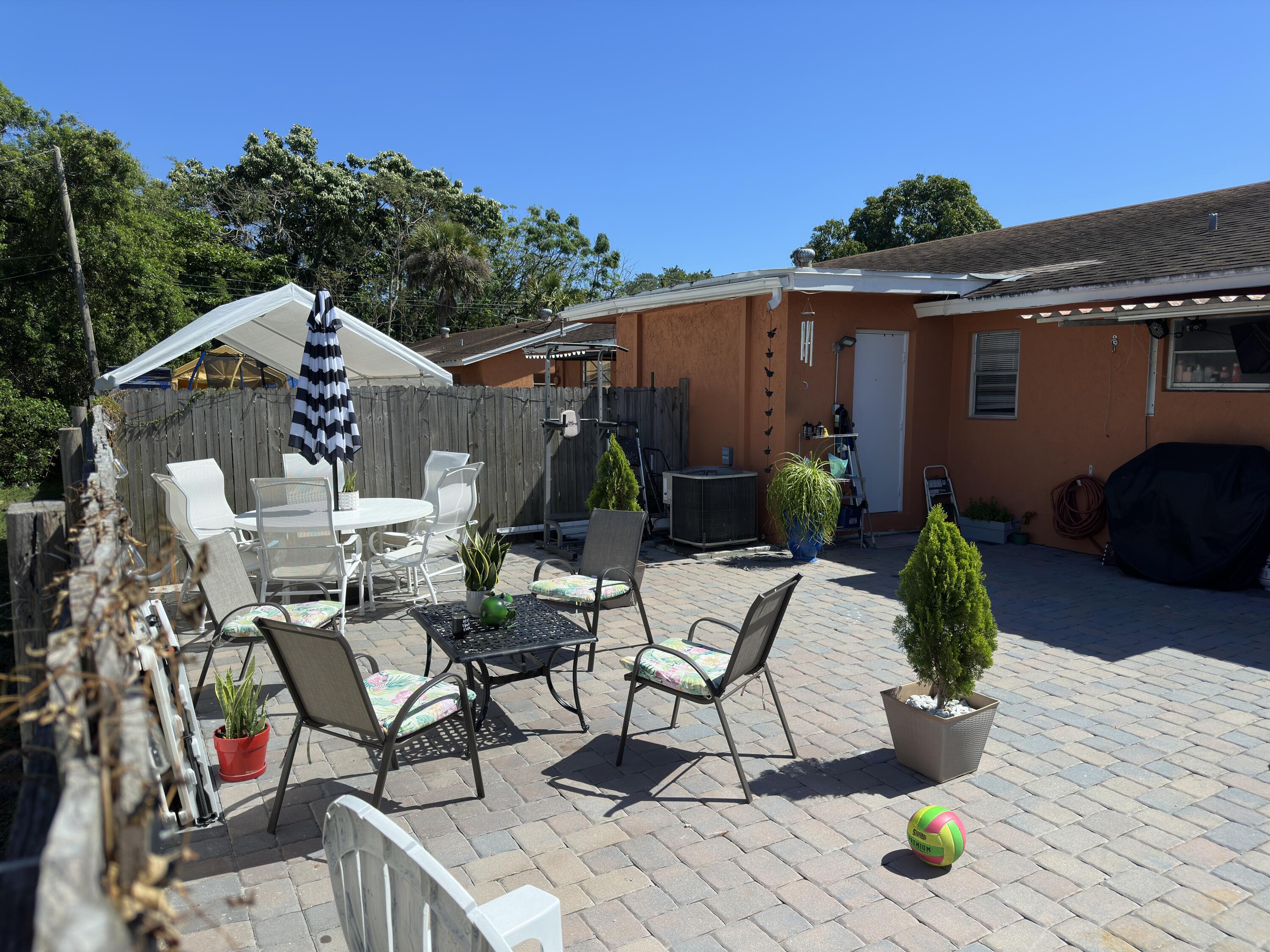 5655 Mango Road West Palm Beach, FL 33413 - Photo 18 of 67 IMG_3449