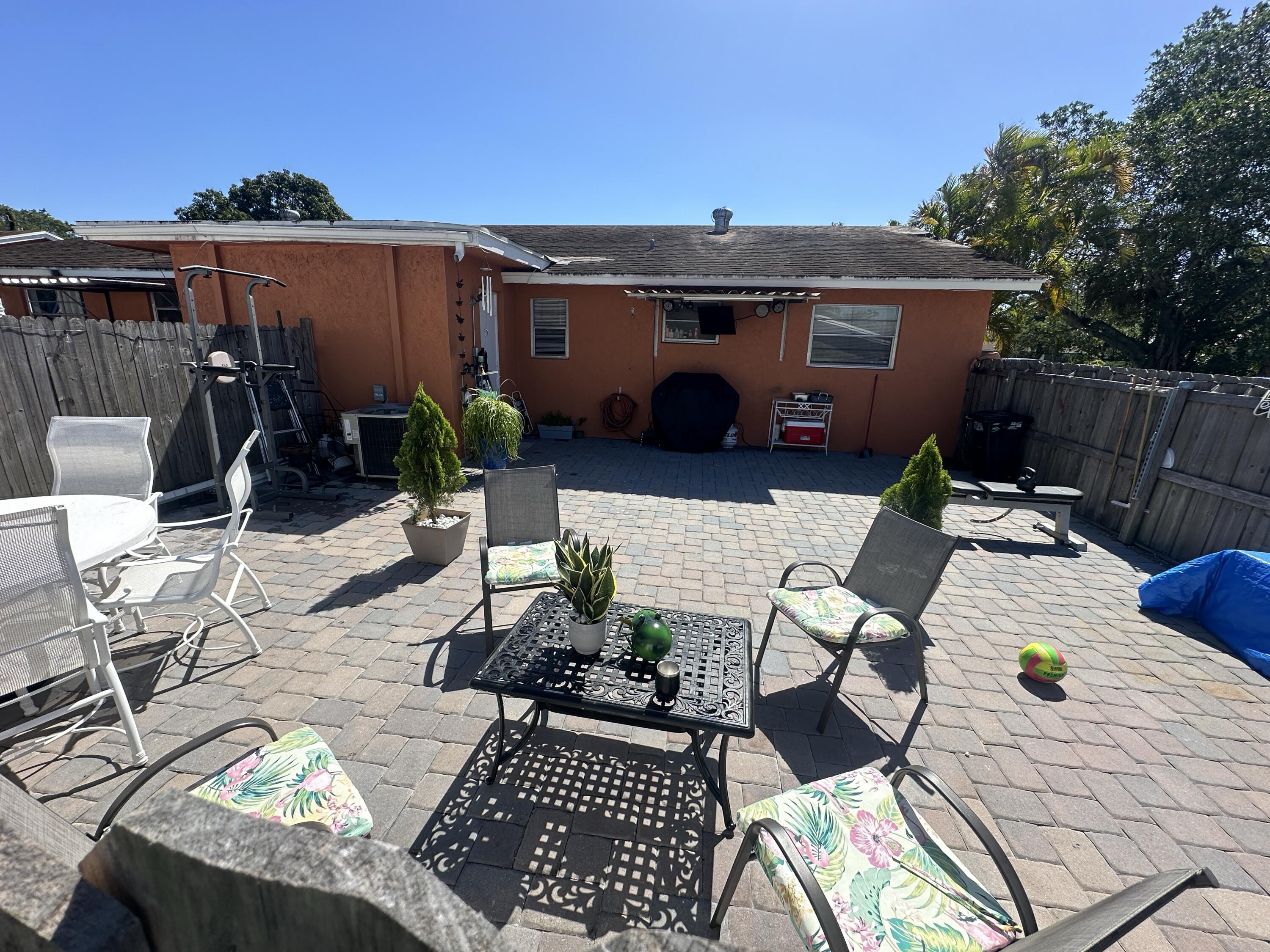 5655 Mango Road West Palm Beach, FL 33413 - Photo 19 of 67 IMG_3450