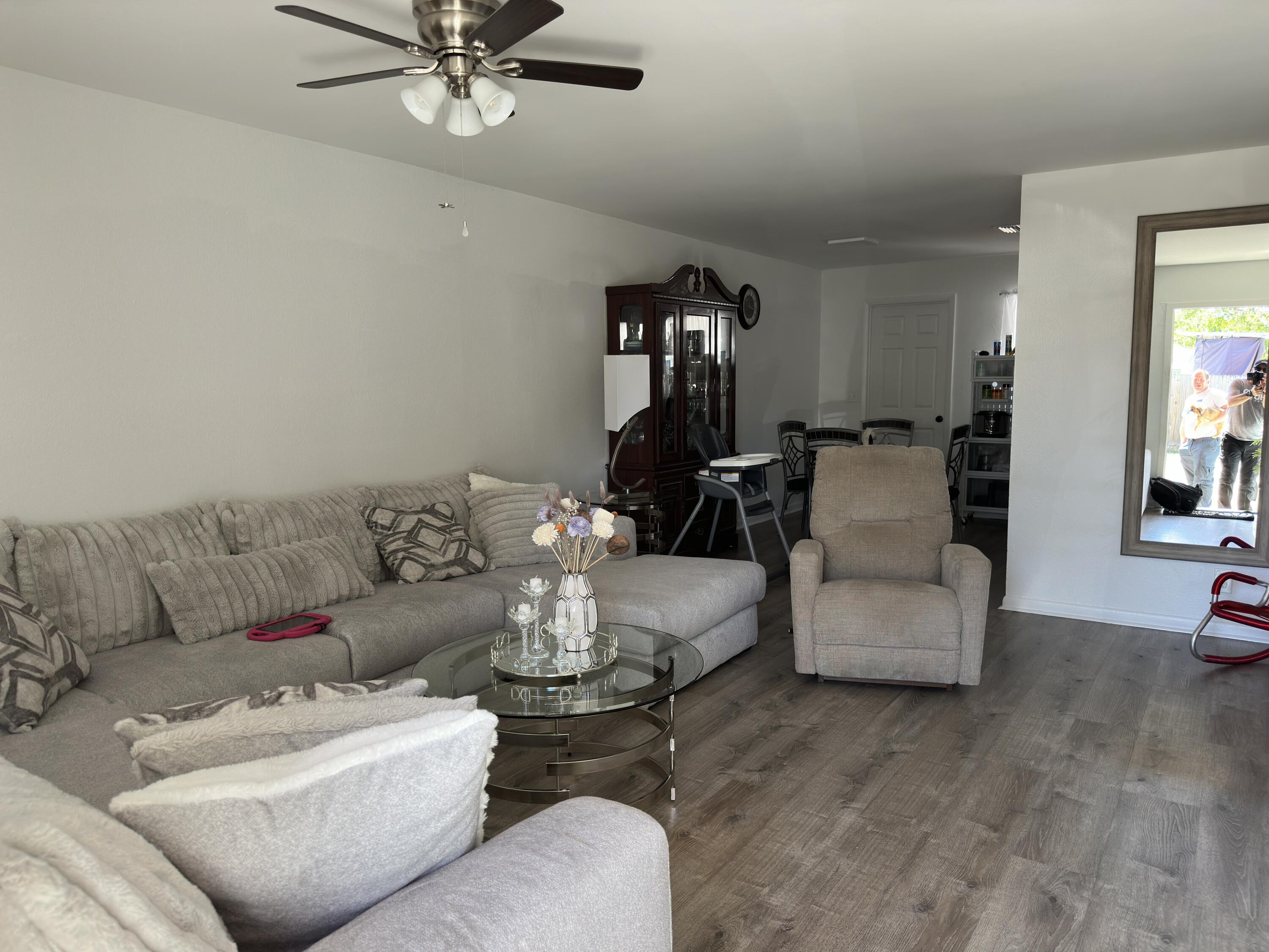 5655 Mango Road West Palm Beach, FL 33413 - Photo 34 of 67 IMG_3468