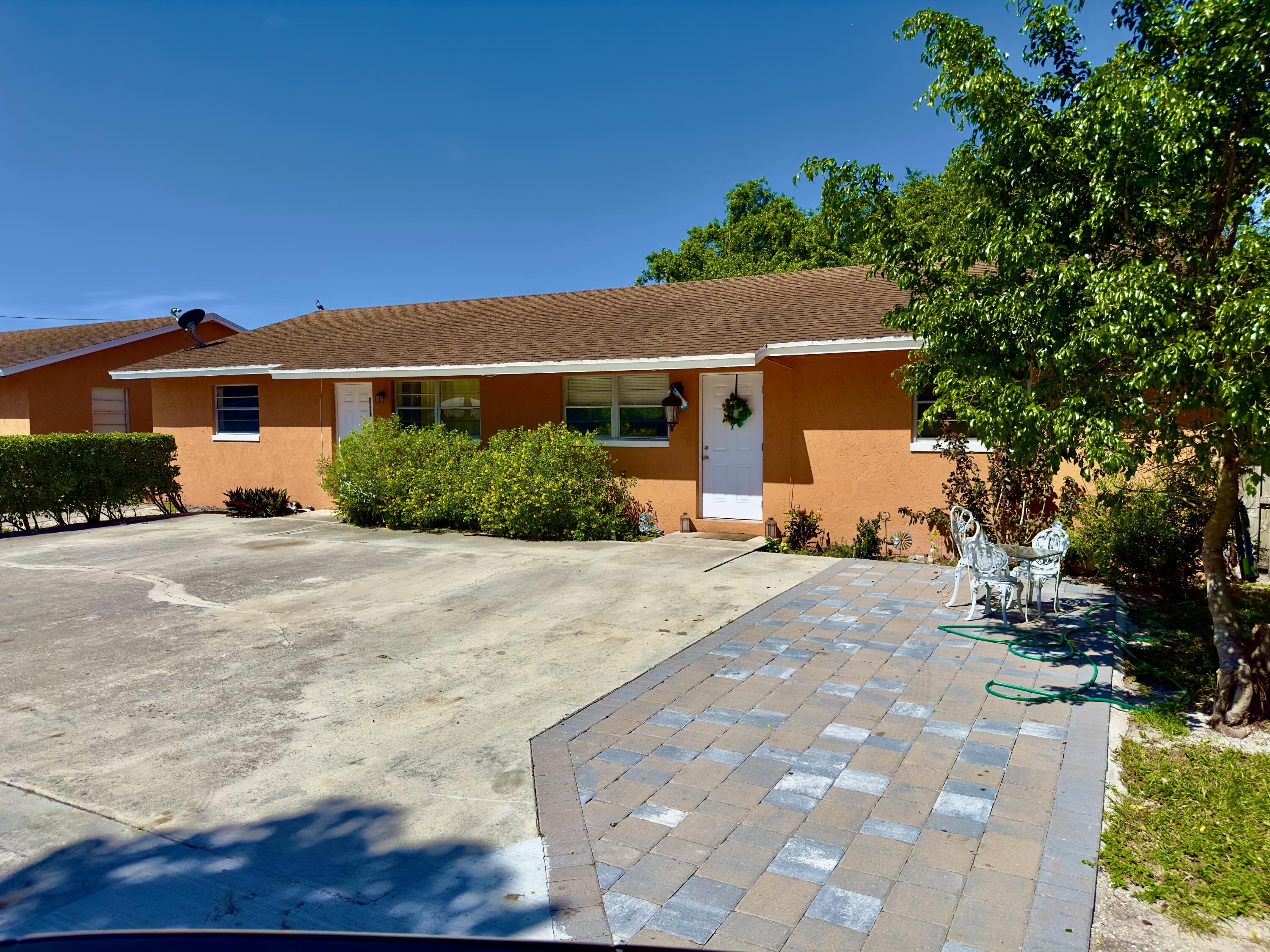 5655 Mango Road West Palm Beach, FL 33413 - Photo 5 of 67 IMG_3453