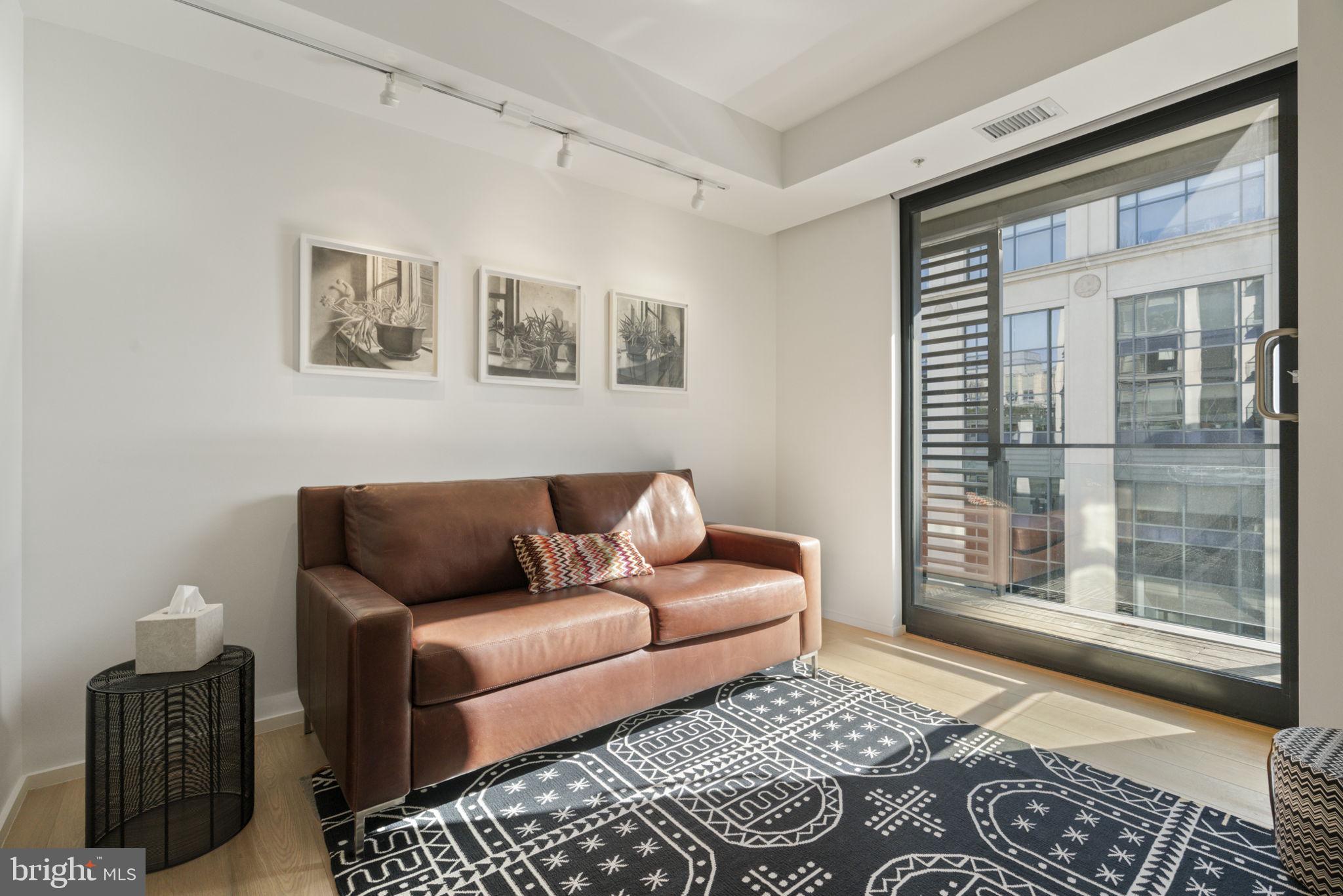 925 H Street Northwest, Unit 710 Washington, DC 20001 - Photo 16 of 40 Gallery Image 16