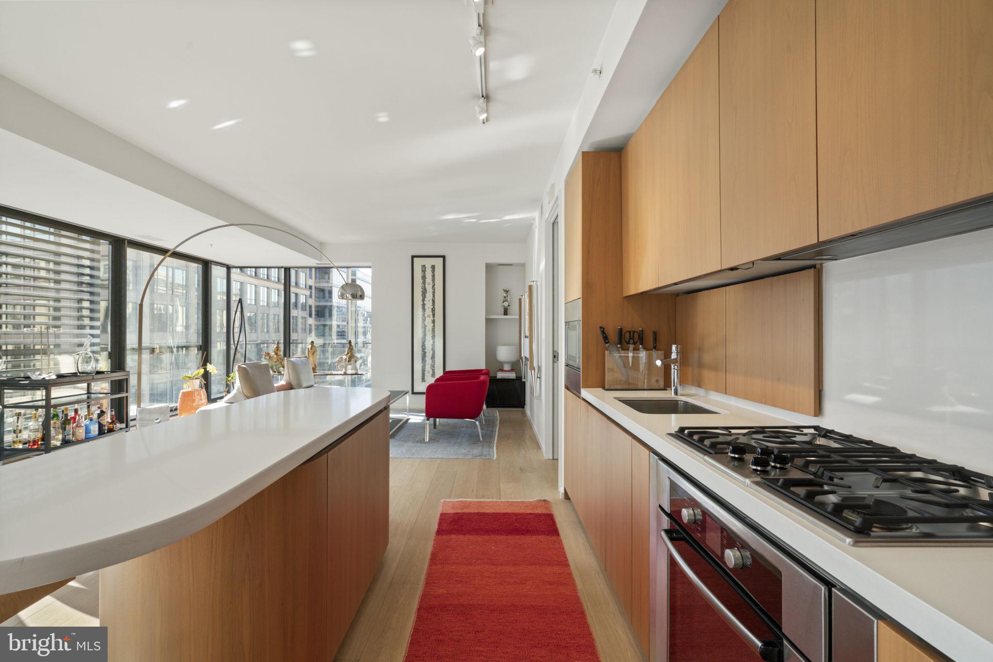 925 H Street Northwest, Unit 710 Washington, DC 20001 - Photo 3 of 40 Gallery Image 3