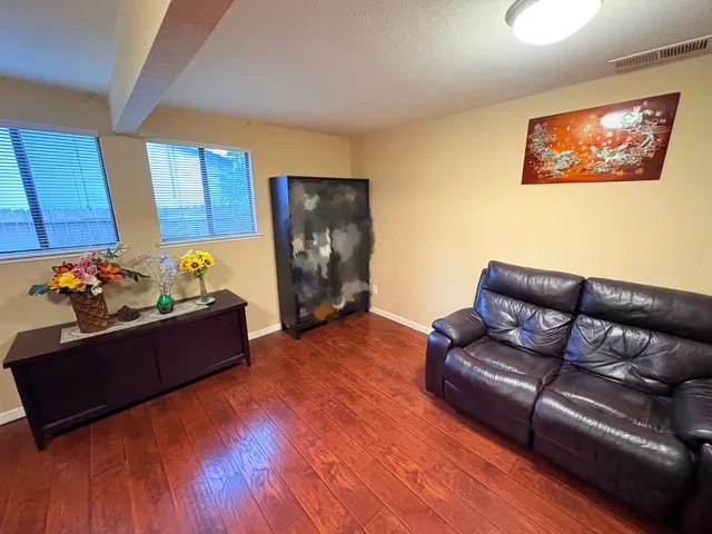 $445,500 | 10472 Abbottford Way, Rancho Cordova, CA 95670