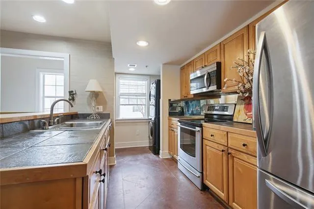 $2,000 | Undisclosed Address, Mandeville, LA 70448