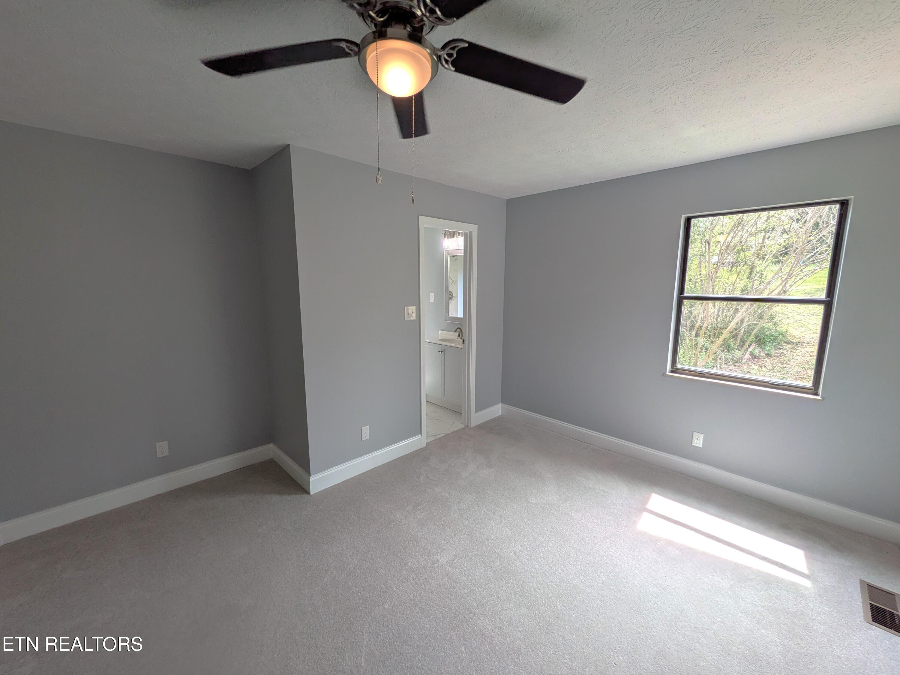 153 Watson Circle Clinton, TN 37716 - Photo 25 of 59 PXL_20260403_172654514.MP