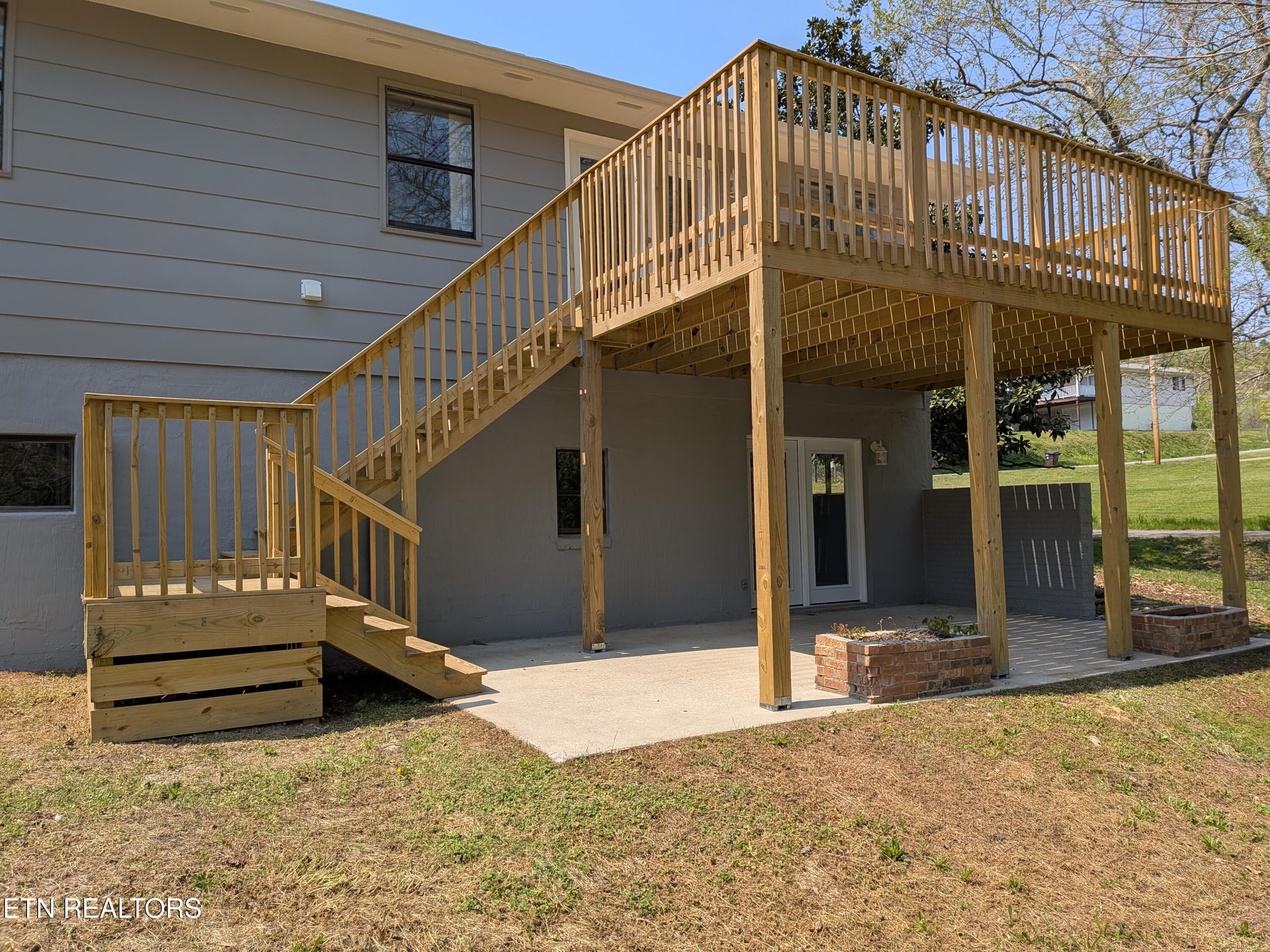 153 Watson Circle Clinton, TN 37716 - Photo 38 of 59 PXL_20260407_180006559.MP