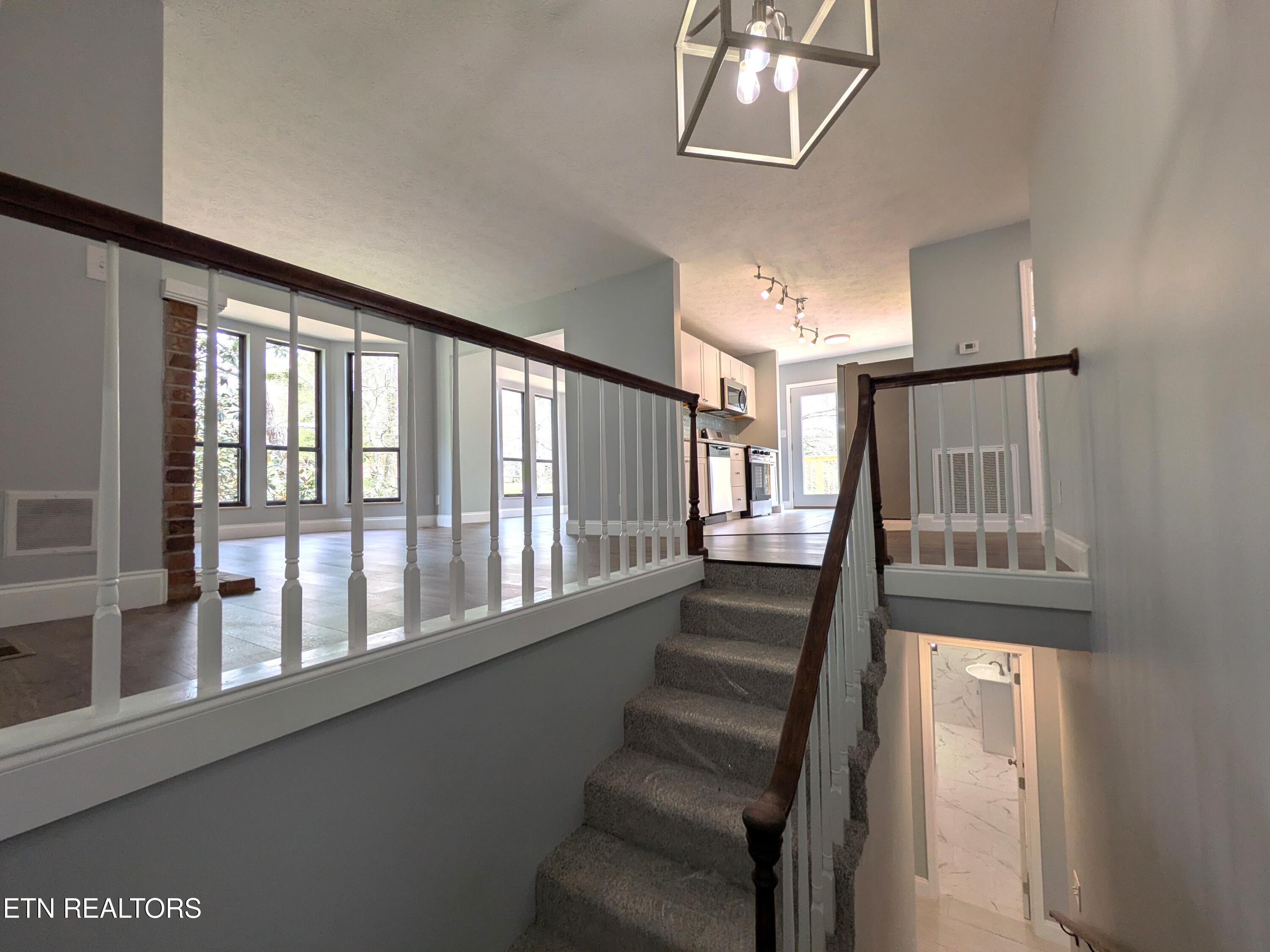 153 Watson Circle Clinton, TN 37716 - Photo 7 of 59 PXL_20260403_173223153