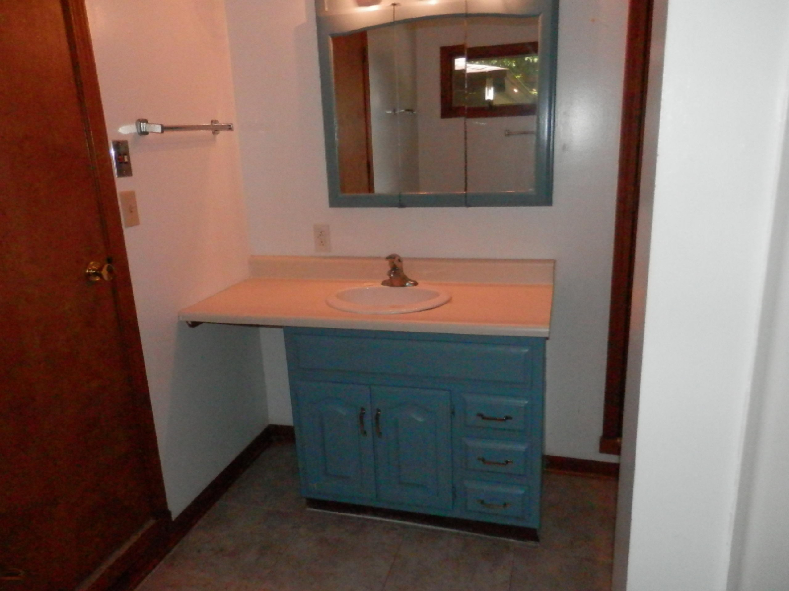 15705 Locke Road Union Pier, MI 49129 - Photo 7 of 14 Bath