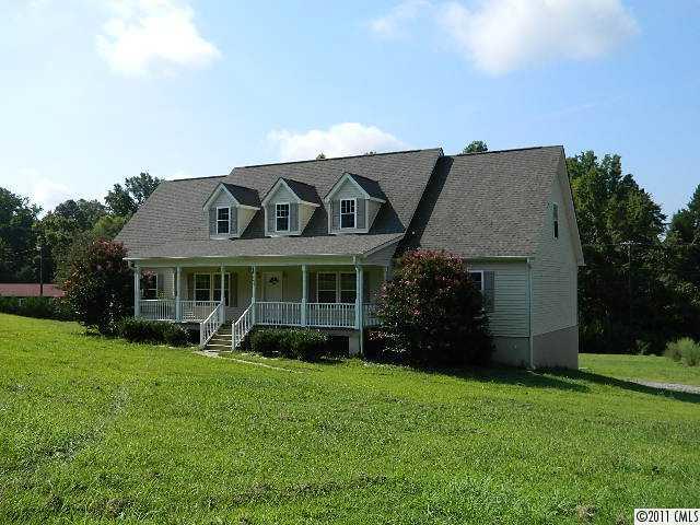 833 Myrtle Clark Kelly Road Mount Holly, NC 28120 - Photo 1 of 16 Gallery Image 1