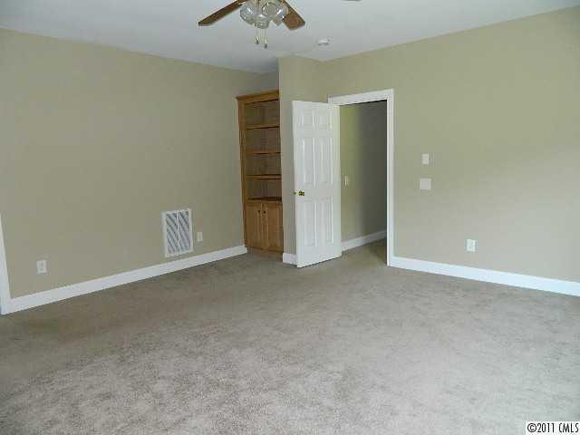 833 Myrtle Clark Kelly Road Mount Holly, NC 28120 - Photo 6 of 16 Gallery Image 6