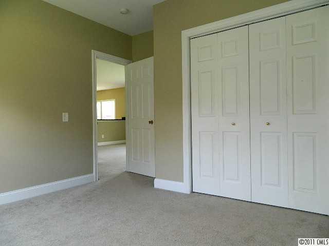 833 Myrtle Clark Kelly Road Mount Holly, NC 28120 - Photo 8 of 16 Gallery Image 8