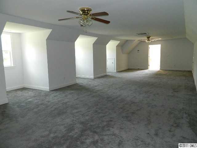 833 Myrtle Clark Kelly Road Mount Holly, NC 28120 - Photo 10 of 16 Gallery Image 10