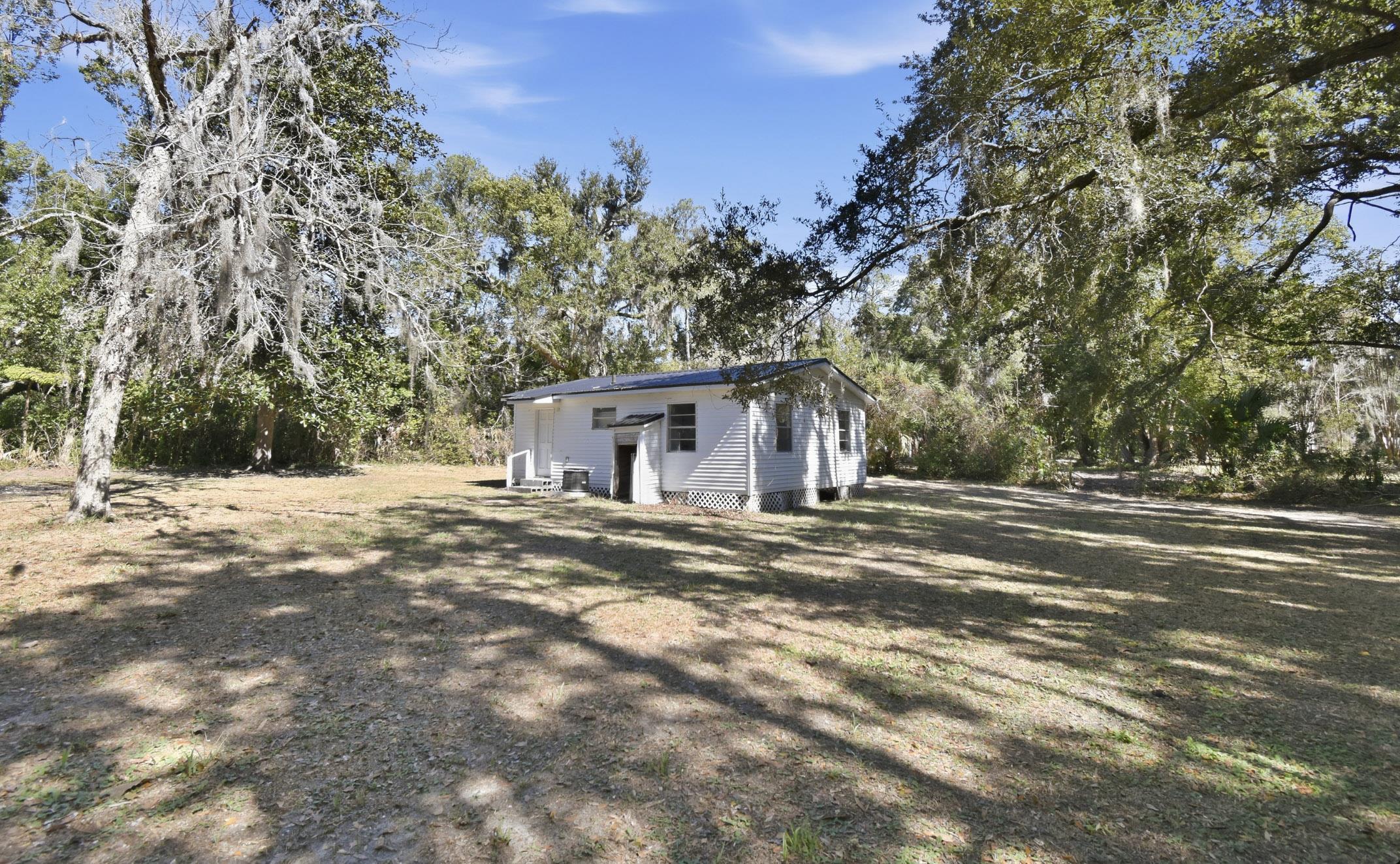 207 South Hinley Street Perry, FL 32347 - Photo 16 of 17